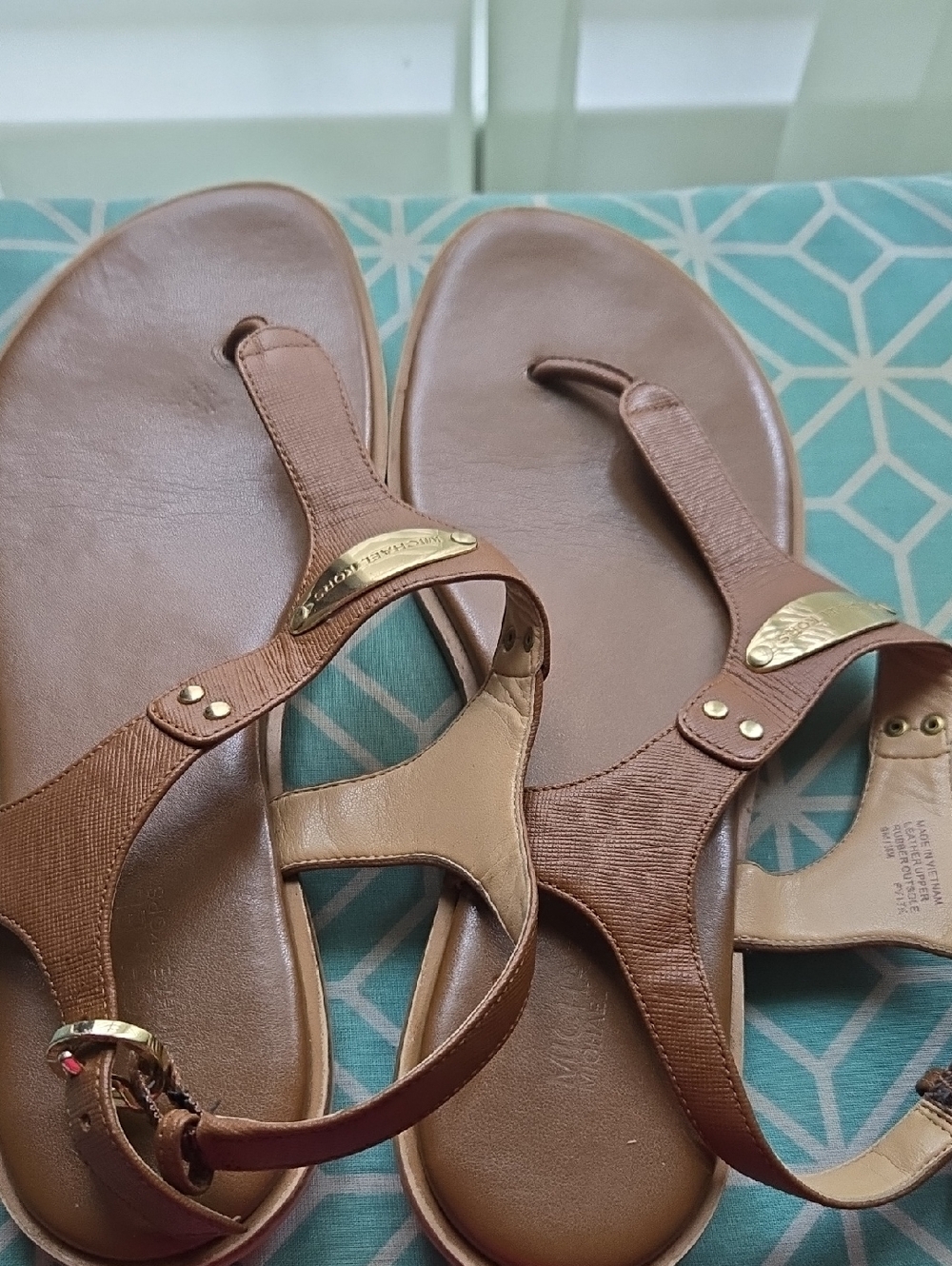 Brown Leather T-Strap Women's Sandals